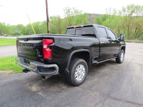 Used 2024 Chevrolet Silverado 2500 LTZ w/ LTZ Convenience Package AWD/4WD image 7