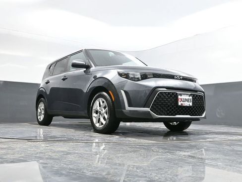 Used 2024 Kia Soul LX w/ LX Technology Package image 37