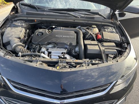 Used 2018 Chevrolet Malibu LS image 36
