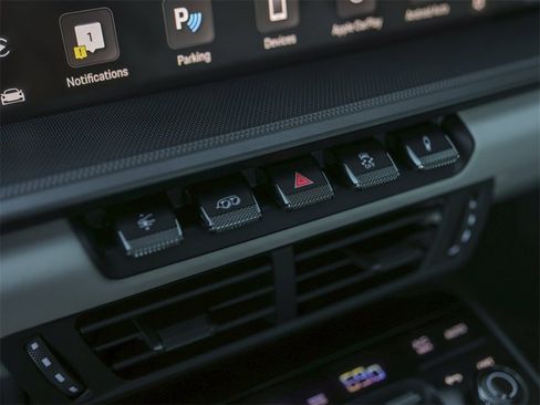 Certified 2025 Porsche 911 Carrera image 23