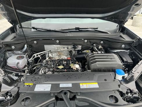 Certified 2025 Volkswagen Atlas SE image 23