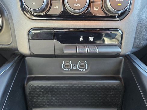 Used 2024 RAM 1500 Laramie image 21