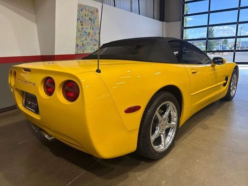 Used 2003 Chevrolet Corvette Convertible w/ Preferred Equipment Group1 RWD image 46