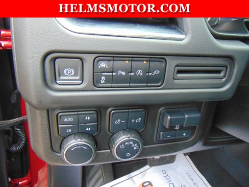 Used 2021 Chevrolet Tahoe LT w/ LT Signature Package image 22