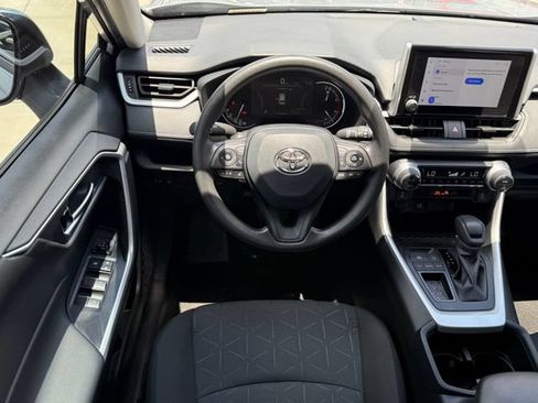Used 2025 Toyota RAV4 XLE w/ Convenience Package FWD image 23