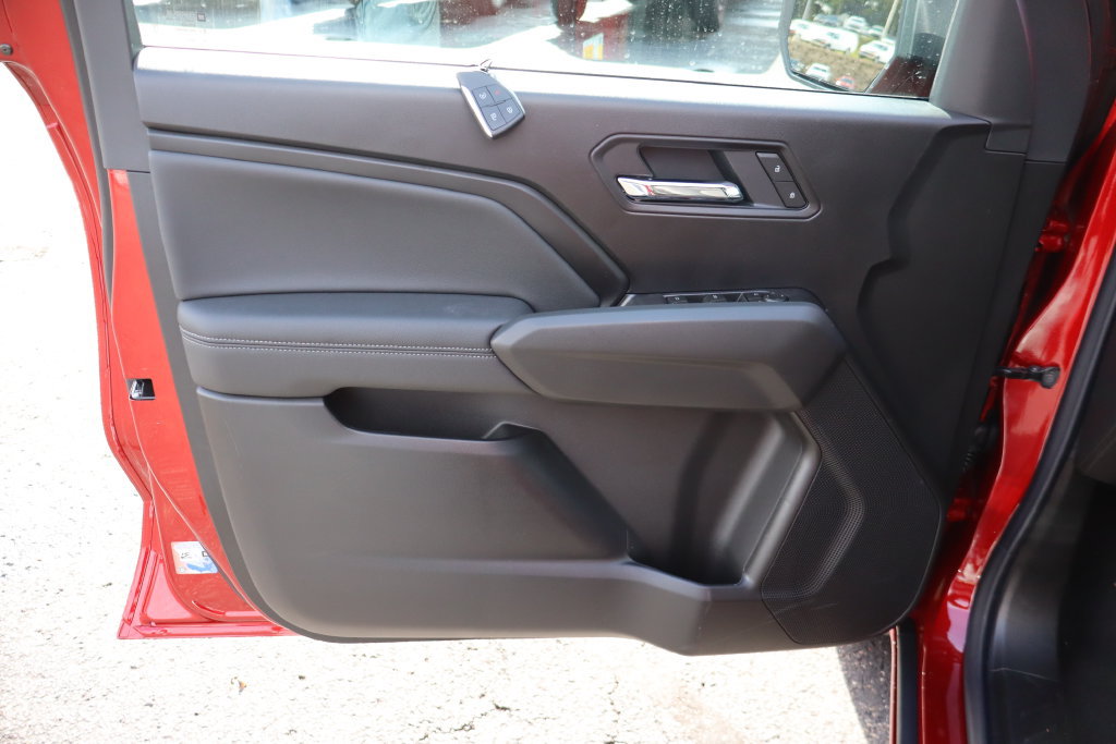 New 2026 Chevrolet Colorado LT w/ LT Convenience Package AWD/4WD image 4