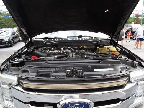 Used 2019 Ford F250 King Ranch w/ King Ranch Ultimate Package AWD/4WD image 44