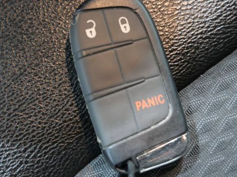 Used 2024 Jeep Compass Latitude AWD/4WD image 27