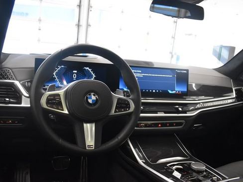 Used 2026 BMW X7 xDrive40i AWD/4WD image 23