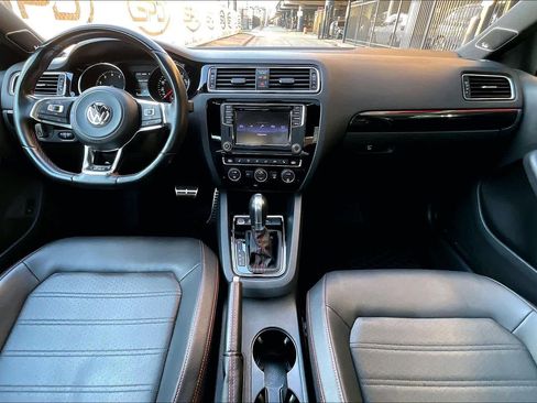 Used 2016 Volkswagen Jetta GLI SE image 15