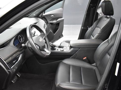 Used 2023 Cadillac XT4 Sport w/ Driver Assist Package image 13