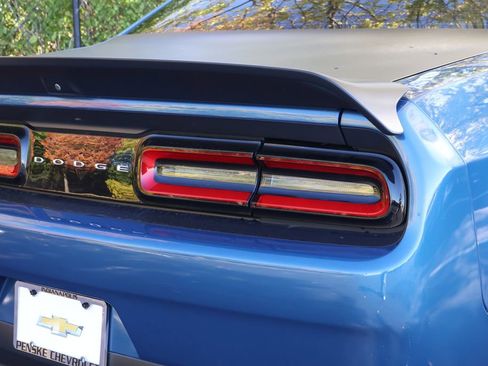 Used 2023 Dodge Challenger R/T Scat Pack w/ T/A Package image 9