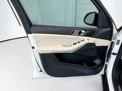 Certified 2022 BMW X5 sDrive40i w/ Premium Package RWD image 23