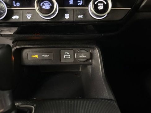 Used 2023 Honda Civic Sport image 17