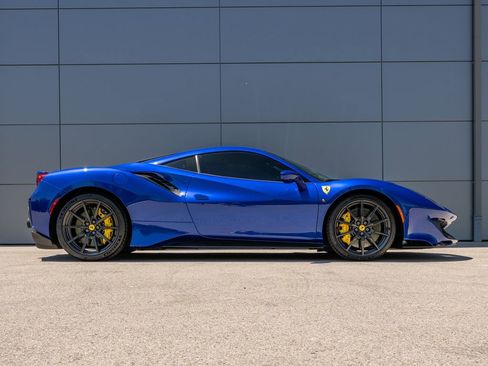 Certified 2019 Ferrari 488 Pista Coupe RWD image 5