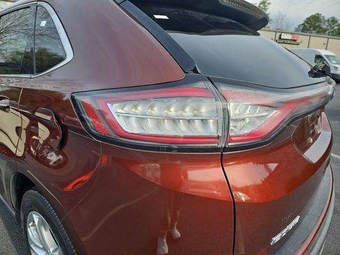 Used 2016 Ford Edge Titanium w/ Technology Package image 34