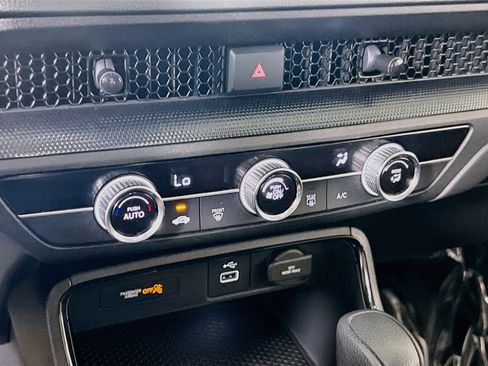 Used 2023 Honda CR-V LX image 15