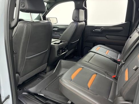 Used 2024 GMC Sierra 1500 AT4 w/ Technology Package image 37