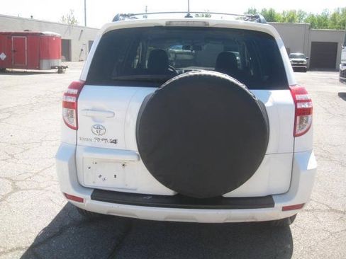 Used 2009 Toyota RAV4 2WD w/ Base L4 Extra Value Pkg image 6