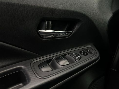 Used 2025 Nissan Versa SV image 20