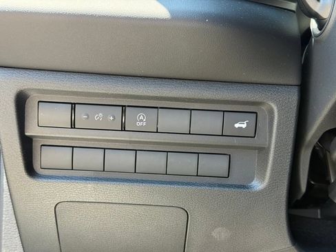 New 2026 Mitsubishi Outlander AWD image 33
