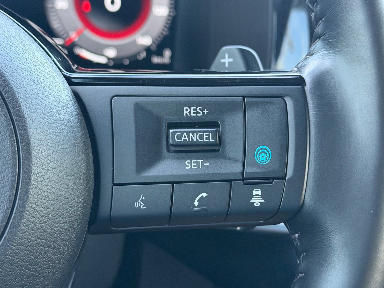 Certified 2024 Nissan Pathfinder Platinum w/ Lighting Package (N93) AWD/4WD image 19