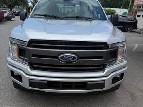 Used 2018 Ford F150 XLT w/ Equipment Group 302A Luxury AWD/4WD image 3