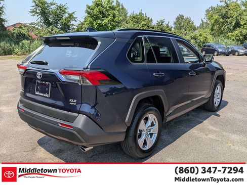 Used 2025 Toyota RAV4 XLE AWD/4WD image 3