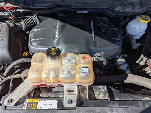 Used 2018 RAM 1500 Laramie w/ Convenience Group image 21