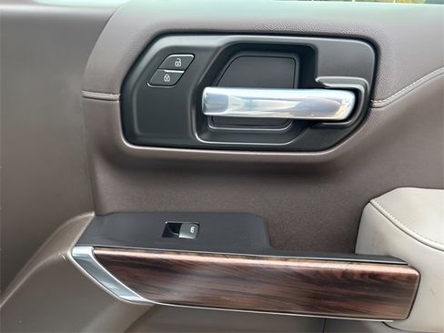 Used 2021 GMC Sierra 1500 SLT w/ SLT Premium Plus Package image 15