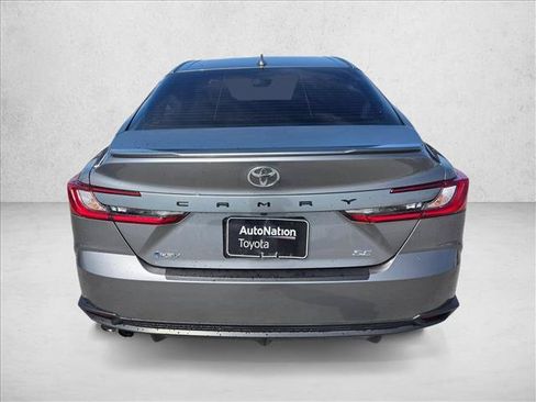 Used 2025 Toyota Camry SE w/ Convenience Package FWD image 6