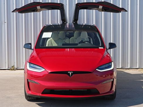 Used 2022 Tesla Model X Plaid image 49
