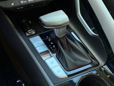 Used 2023 Hyundai Elantra SEL w/ Convenience Package image 20