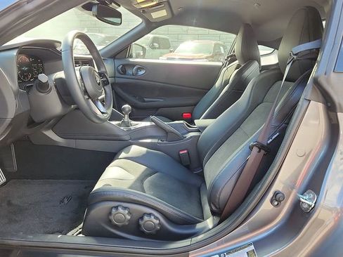 Used 2025 Nissan Z Performance w/ Floor Mat Package RWD image 11