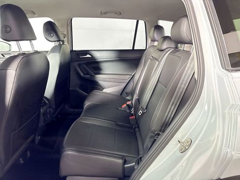 Used 2019 Volkswagen Tiguan SE AWD/4WD image 19