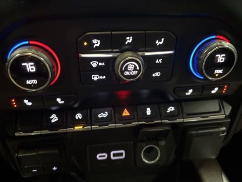 Used 2020 Chevrolet Silverado 1500 RST image 41