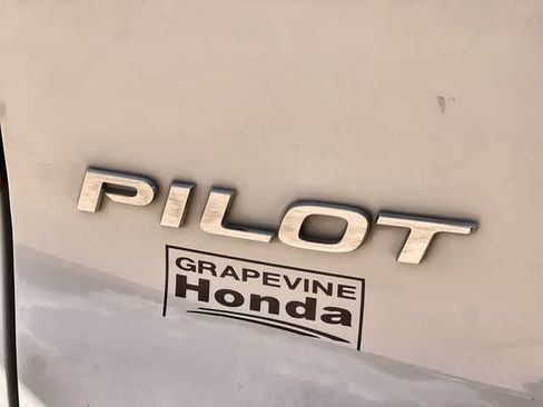 Used 2017 Honda Pilot EX-L image 8