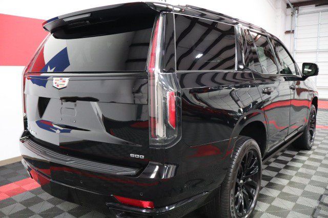 Used 2021 Cadillac Escalade Sport Platinum RWD image 24
