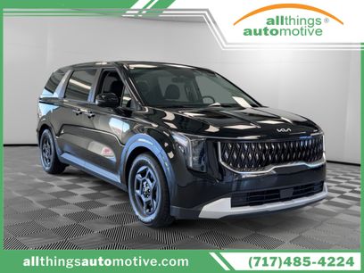 Used 2025 Kia Carnival