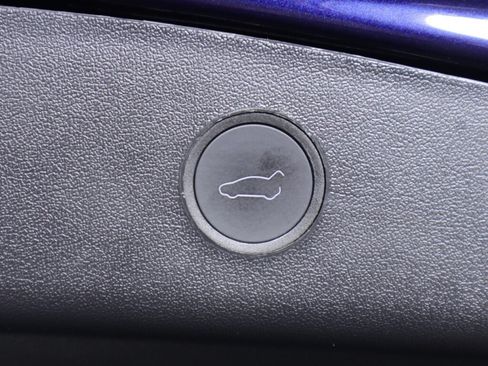 Used 2023 Tesla Model 3 Standard Range RWD image 37
