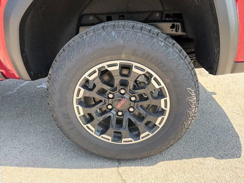 New 2026 GMC Canyon AT4 w/ Technology Plus Package AWD/4WD image 27