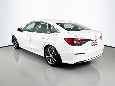 Certified 2024 Honda Civic Touring image 16