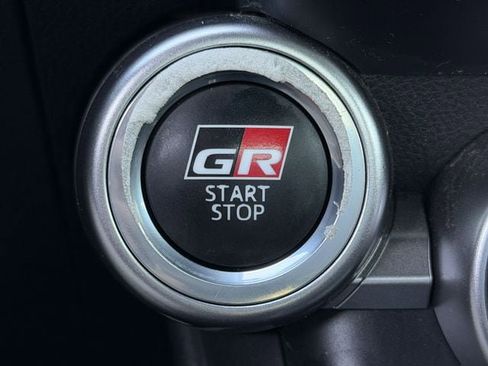 Used 2024 Toyota GR86 Premium image 20