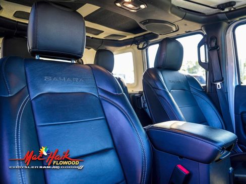 Used 2022 Jeep Wrangler Unlimited Sahara image 18