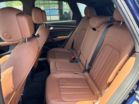 Used 2021 Audi Q5 2.0T Premium Plus w/ Premium Plus Package AWD/4WD image 19