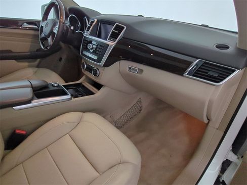 Used 2014 Mercedes-Benz ML 350 4MATIC image 36