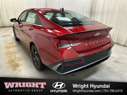 New 2026 Hyundai Elantra SEL Sport Premium FWD image 4