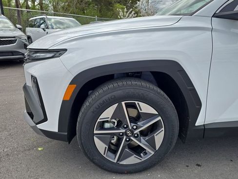 Certified 2025 Hyundai Tucson SEL image 10