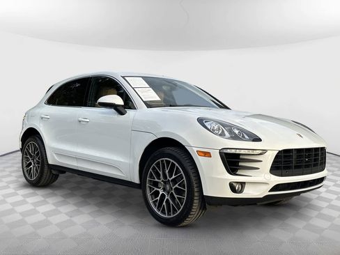 Used 2018 Porsche Macan S image 2