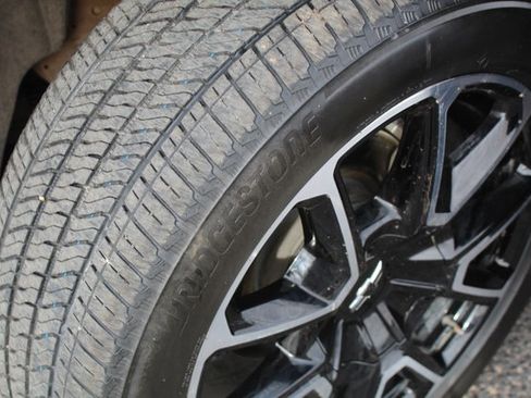 Used 2021 Chevrolet Tahoe RST image 14